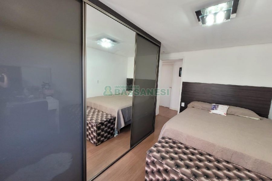 Apto Mobiliado com 50m², 2 dormitórios, 1 vaga, no bairro Santa Lúcia em Caxias do Sul para Comprar