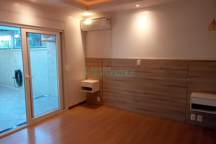 Apartamento com 186m², 3 dormitórios, 2 vagas, no bairro Pio X em Caxias do Sul para Comprar