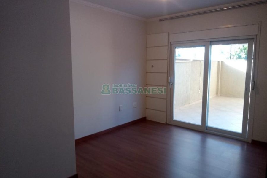 Apartamento com 186m², 3 dormitórios, 2 vagas, no bairro Pio X em Caxias do Sul para Comprar