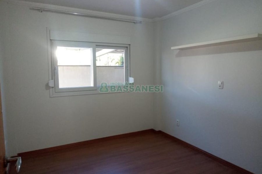 Apartamento com 186m², 3 dormitórios, 2 vagas, no bairro Pio X em Caxias do Sul para Comprar