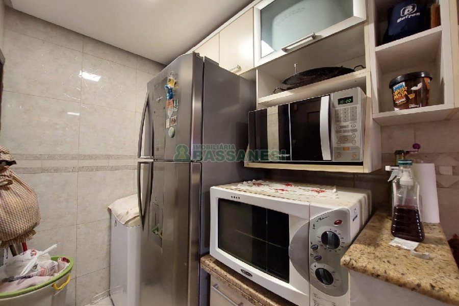 Casa com 150m², 3 dormitórios, 3 vagas, no bairro Kayser em Caxias do Sul para Comprar