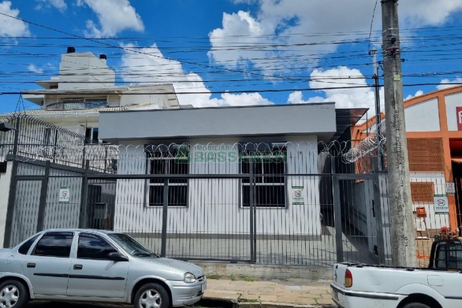 Loja com 142m², no bairro Centro em Caxias do Sul para Comprar