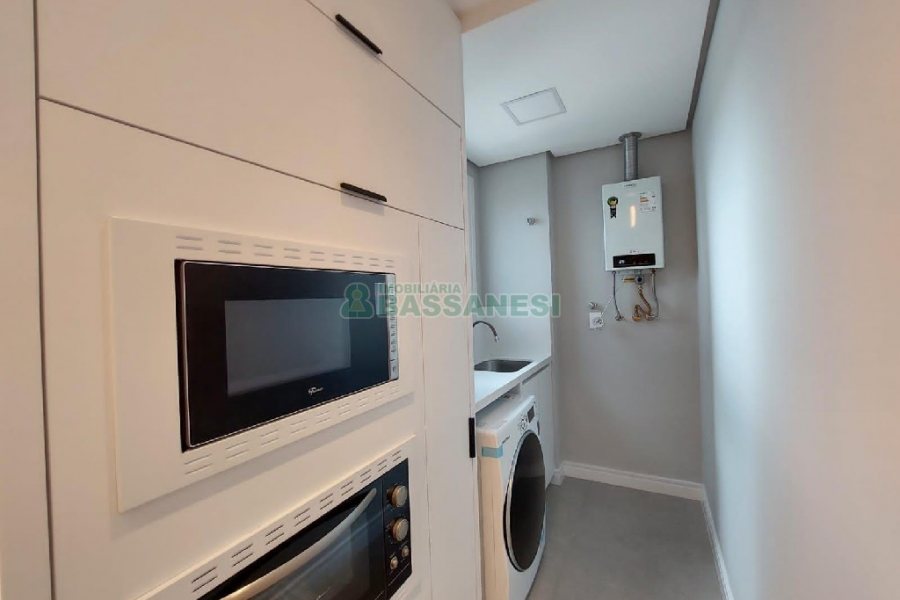 Apto Mobiliado com 48m², 1 dormitório, 1 vaga, no bairro Santa Catarina em Caxias do Sul para Alugar