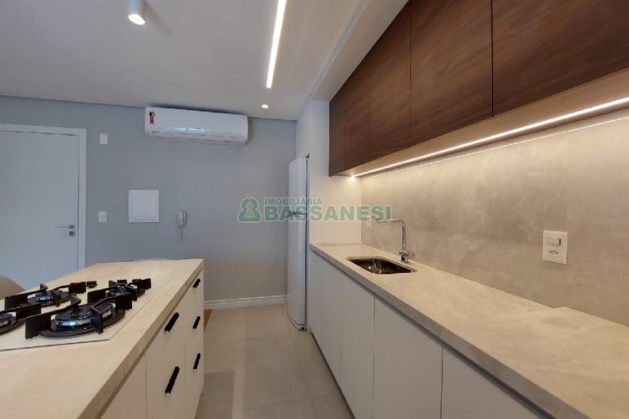 Apto Mobiliado com 48m², 1 dormitório, 1 vaga, no bairro Santa Catarina em Caxias do Sul para Alugar