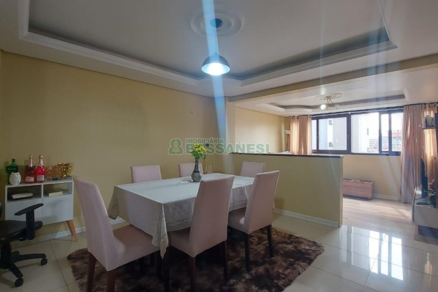 Apartamento com 86m², 3 dormitórios, 2 vagas, no bairro Panazzolo em Caxias do Sul para Comprar