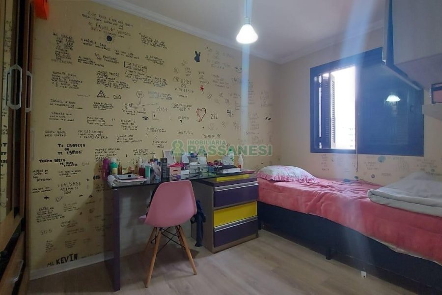 Apartamento com 86m², 3 dormitórios, 2 vagas, no bairro Panazzolo em Caxias do Sul para Comprar