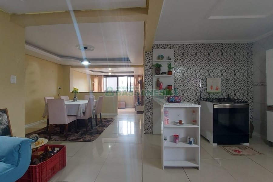 Apartamento com 86m², 3 dormitórios, 2 vagas, no bairro Panazzolo em Caxias do Sul para Comprar