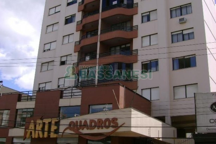 Apartamento com 106m², 3 dormitórios, 2 vagas, no bairro São Pelegrino em Caxias do Sul para Alugar