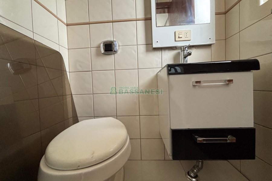 Apartamento com 106m², 3 dormitórios, 2 vagas, no bairro São Pelegrino em Caxias do Sul para Alugar