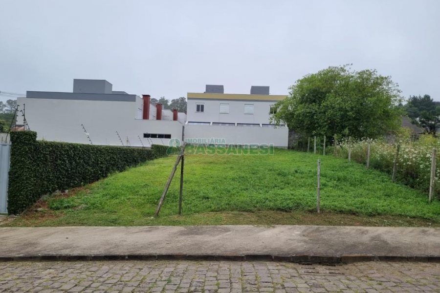 Terreno com 360m², no bairro Ana Rech em Caxias do Sul para Comprar
