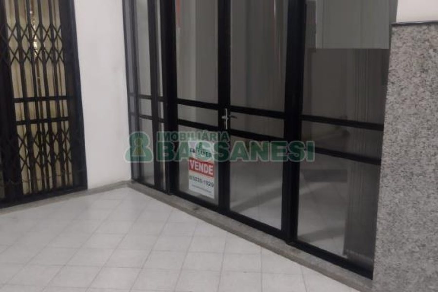 Loja com 63m², no bairro Centro em Caxias do Sul para Comprar