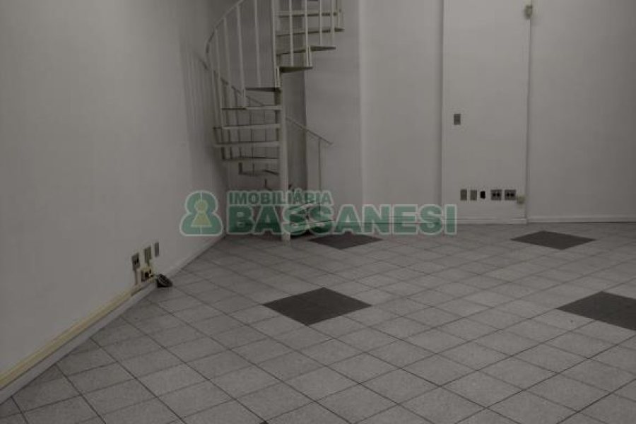 Loja com 63m², no bairro Centro em Caxias do Sul para Comprar