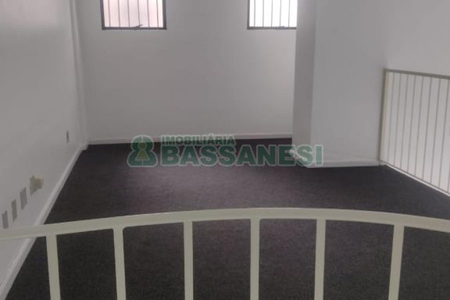 Loja com 63m², no bairro Centro em Caxias do Sul para Comprar