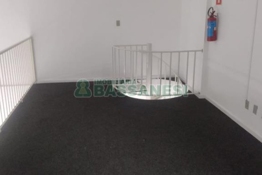 Loja com 63m², no bairro Centro em Caxias do Sul para Comprar