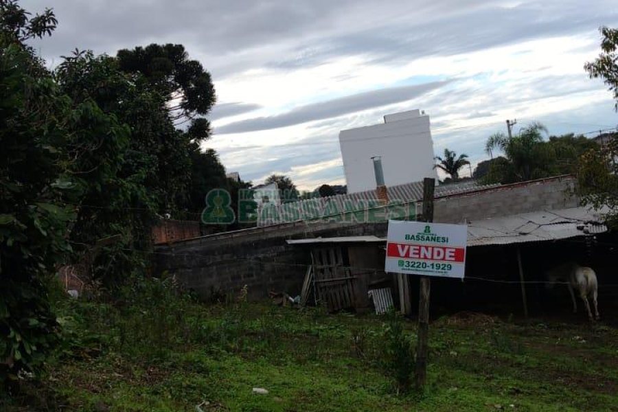 Terreno com 379m², no bairro Bela Vista em Caxias do Sul para Comprar
