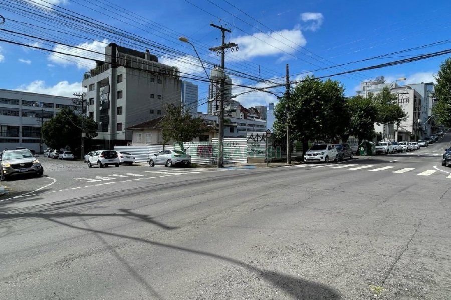 Terreno com 1150m², no bairro Exposição em Caxias do Sul para Alugar