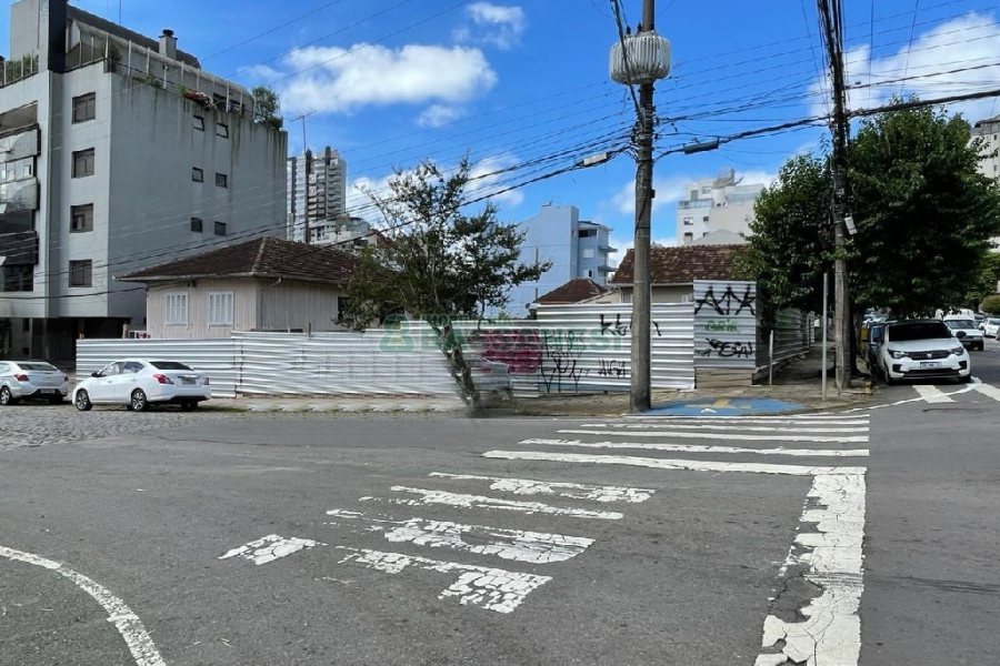 Terreno com 1150m², no bairro Exposição em Caxias do Sul para Alugar