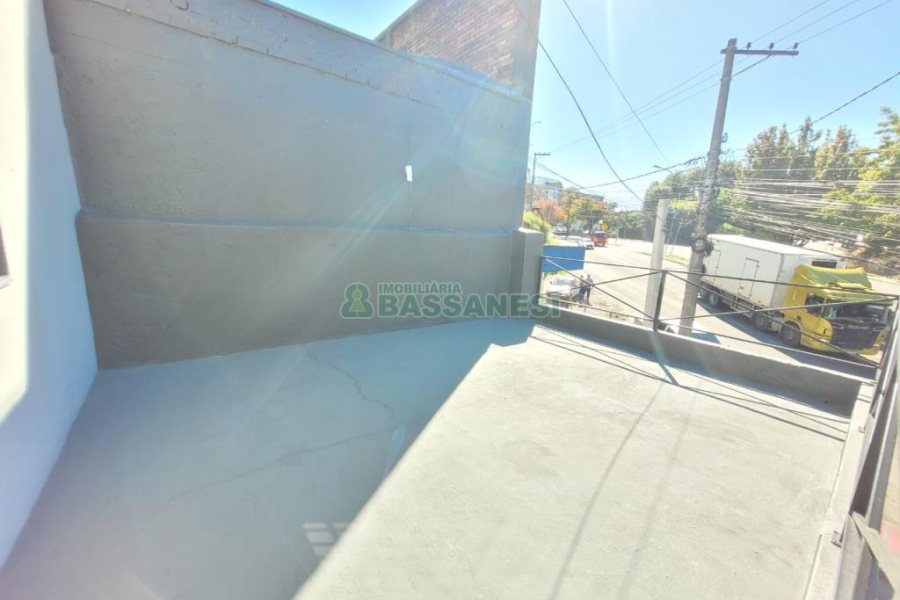 Sala com 60m², no bairro Sagrada Família em Caxias do Sul para Alugar