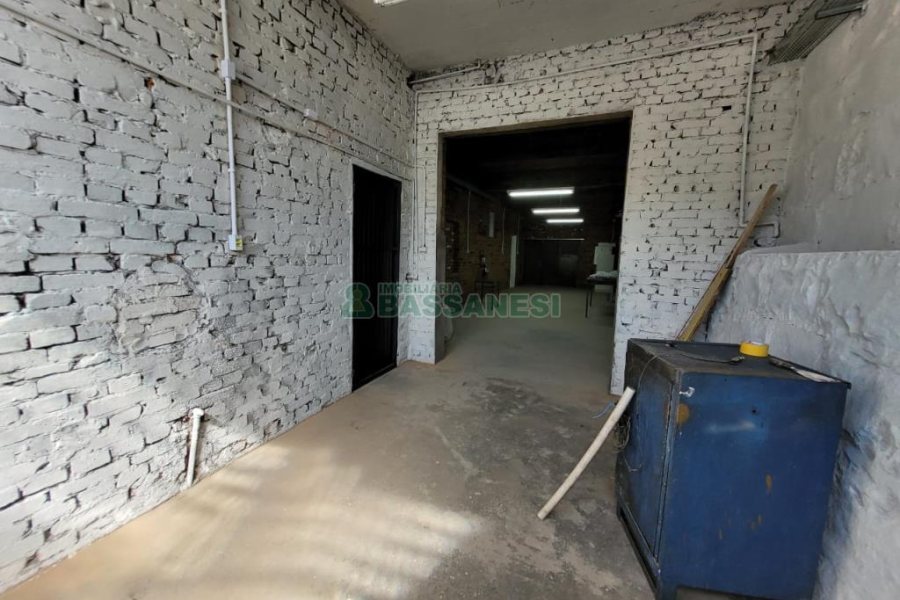 Sala com 160m², no bairro Sagrada Família em Caxias do Sul para Alugar