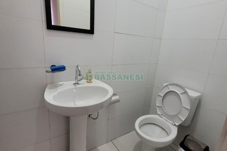 Sala com 160m², no bairro Sagrada Família em Caxias do Sul para Alugar