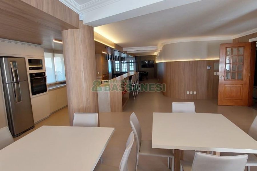 Apto Mobiliado com 235m², 3 dormitórios, 3 vagas, no bairro Jardim América em Caxias do Sul para Alugar