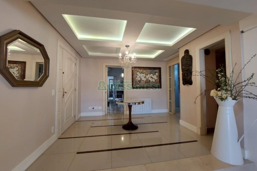 Apto Mobiliado com 235m², 3 dormitórios, 3 vagas, no bairro Jardim América em Caxias do Sul para Alugar