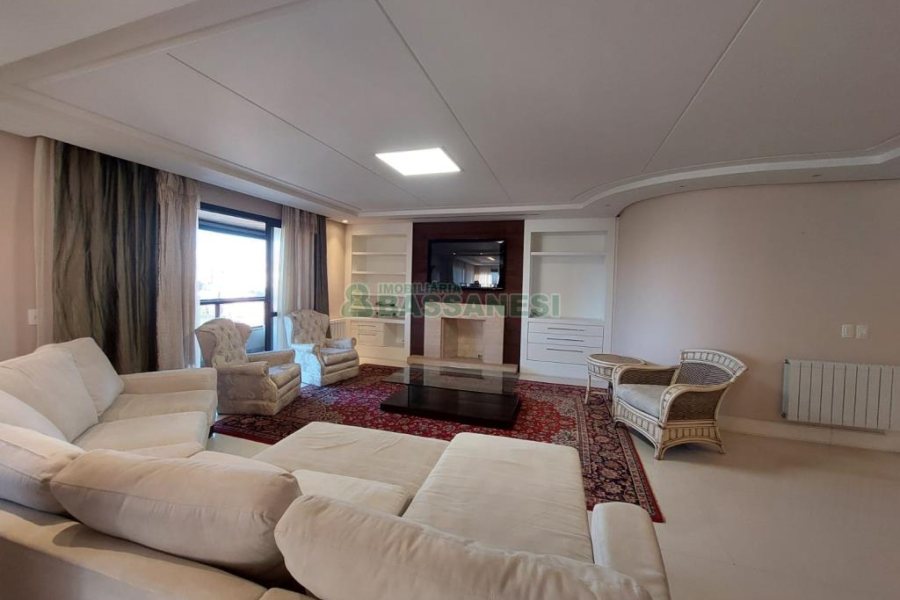 Apto Mobiliado com 235m², 3 dormitórios, 3 vagas, no bairro Jardim América em Caxias do Sul para Alugar