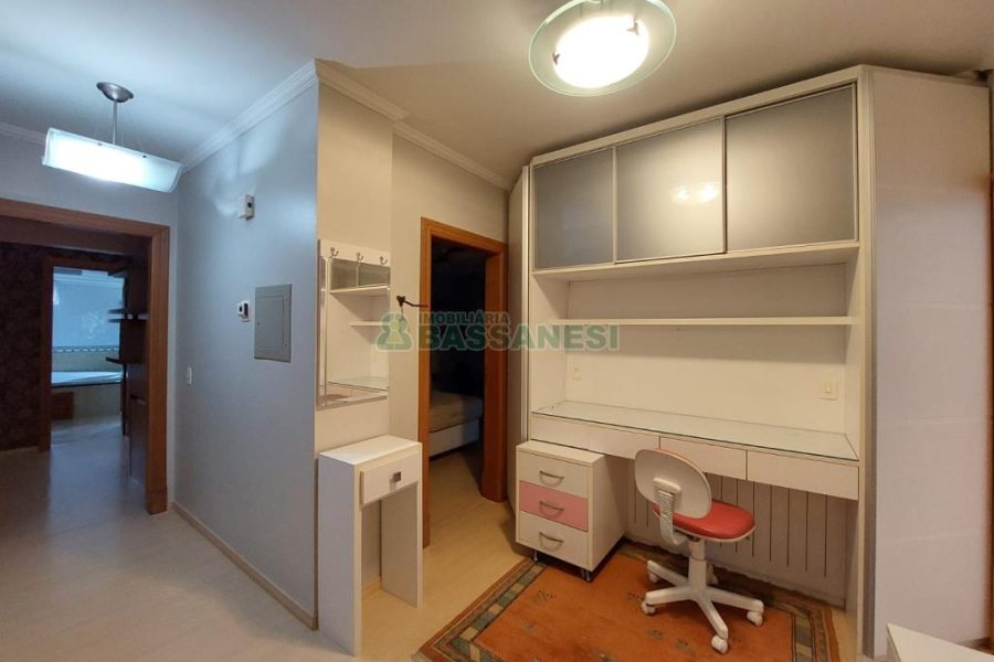 Apto Mobiliado com 235m², 3 dormitórios, 3 vagas, no bairro Jardim América em Caxias do Sul para Alugar