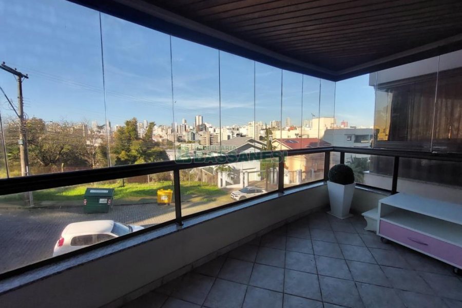 Apto Mobiliado com 235m², 3 dormitórios, 3 vagas, no bairro Jardim América em Caxias do Sul para Alugar