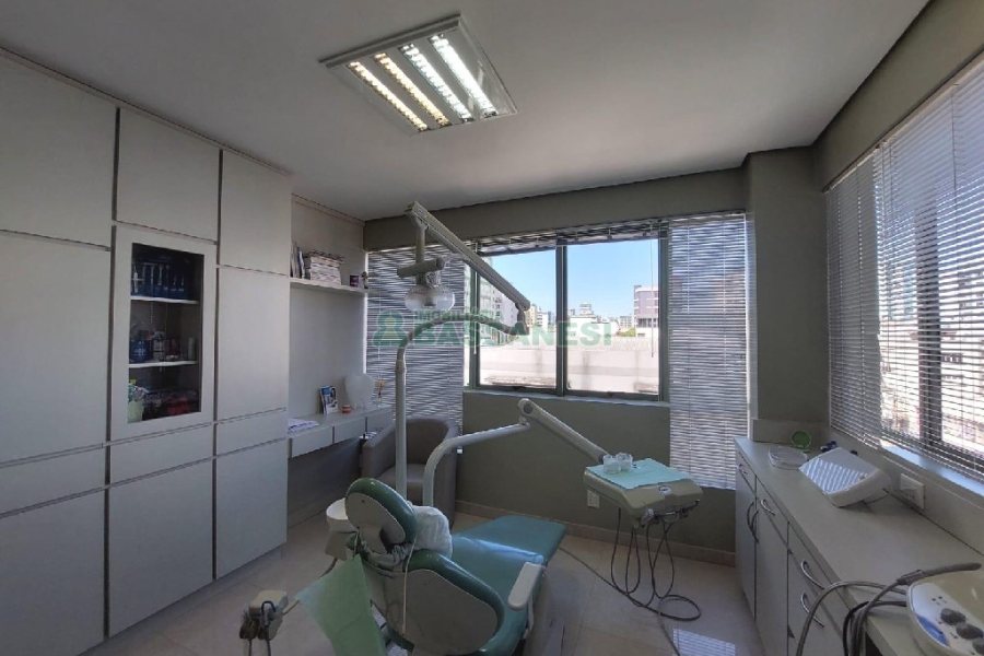 Sala Mobiliada com 56m², 1 vaga, no bairro São Pelegrino em Caxias do Sul para Alugar ou Comprar