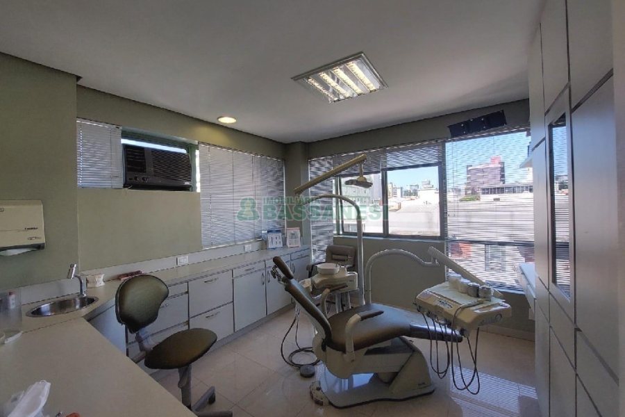 Sala Mobiliada com 56m², 1 vaga, no bairro São Pelegrino em Caxias do Sul para Alugar ou Comprar