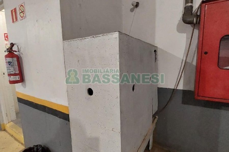 Sala Mobiliada com 56m², 1 vaga, no bairro São Pelegrino em Caxias do Sul para Alugar ou Comprar