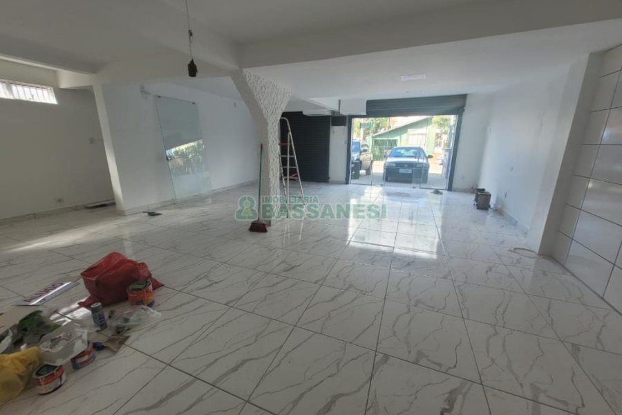 Loja com 80m², no bairro Nossa Senhora de Fátima em Caxias do Sul para Alugar