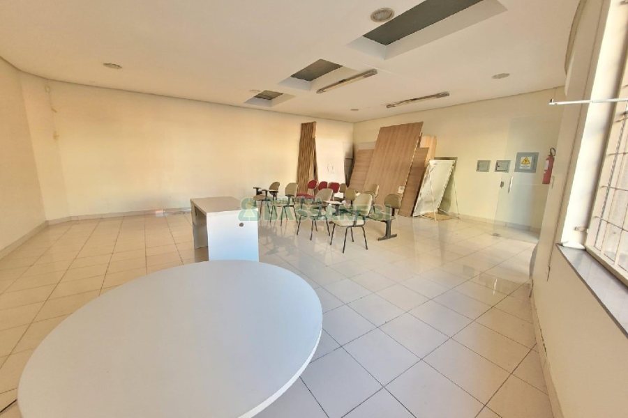 Loja com 80m², no bairro Madureira em Caxias do Sul para Alugar