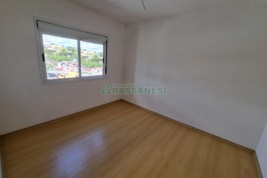 Apartamento com 59m², 2 dormitórios, 1 vaga, no bairro Esplanada em Caxias do Sul para Comprar