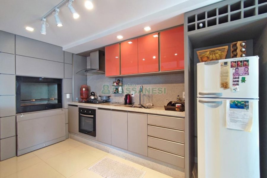 Apartamento com 148m², 3 dormitórios, 2 vagas, no bairro São Pelegrino em Caxias do Sul para Comprar