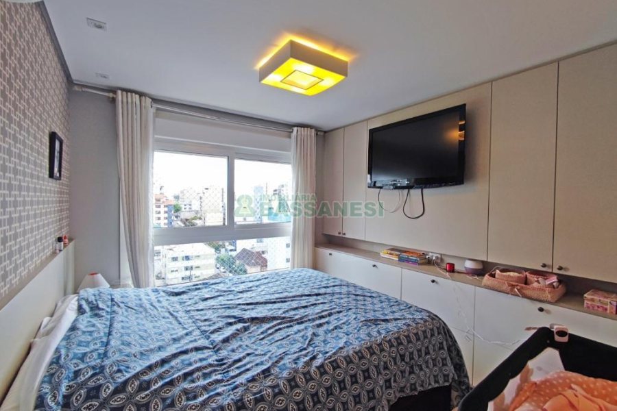 Apartamento com 148m², 3 dormitórios, 2 vagas, no bairro São Pelegrino em Caxias do Sul para Comprar