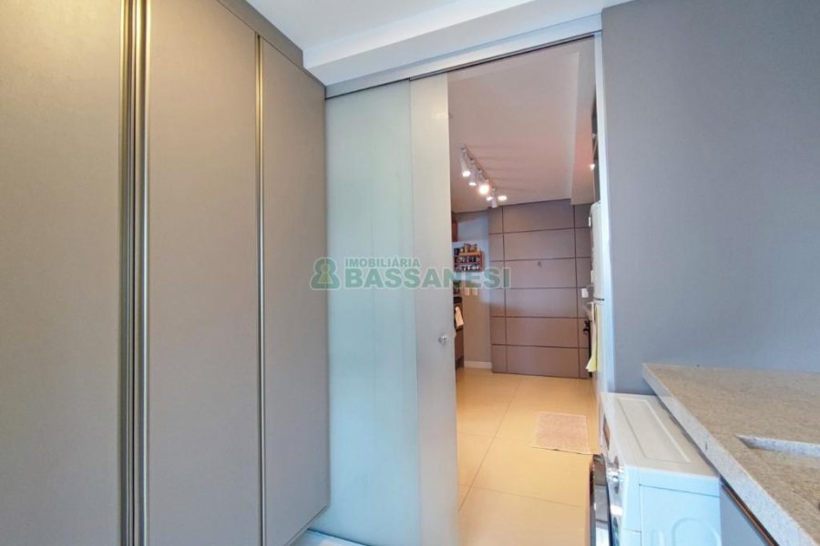 Apartamento com 148m², 3 dormitórios, 2 vagas, no bairro São Pelegrino em Caxias do Sul para Comprar