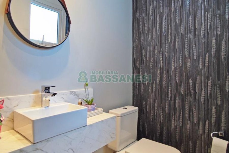 Apartamento com 148m², 3 dormitórios, 2 vagas, no bairro São Pelegrino em Caxias do Sul para Comprar