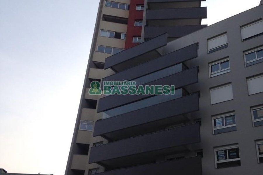 Apartamento com 148m², 3 dormitórios, 2 vagas, no bairro São Pelegrino em Caxias do Sul para Comprar
