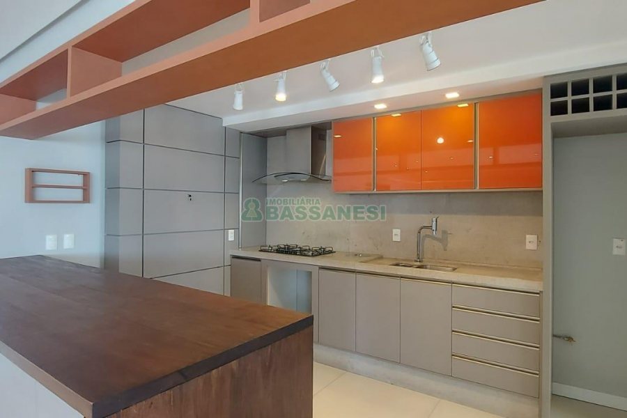 Apartamento com 148m², 3 dormitórios, 2 vagas, no bairro São Pelegrino em Caxias do Sul para Alugar ou Comprar