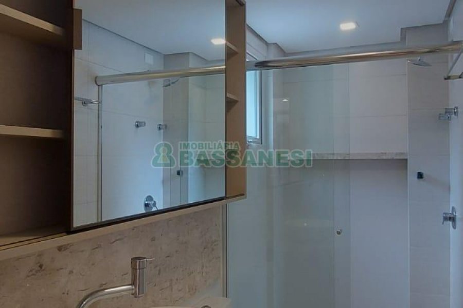 Apartamento com 148m², 3 dormitórios, 2 vagas, no bairro São Pelegrino em Caxias do Sul para Alugar ou Comprar