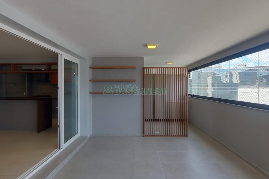 Apartamento com 148m², 3 dormitórios, 2 vagas, no bairro São Pelegrino em Caxias do Sul para Alugar ou Comprar