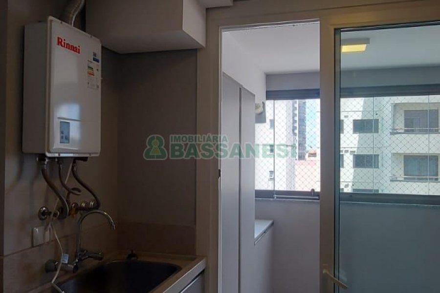 Apartamento com 148m², 3 dormitórios, 2 vagas, no bairro São Pelegrino em Caxias do Sul para Alugar ou Comprar