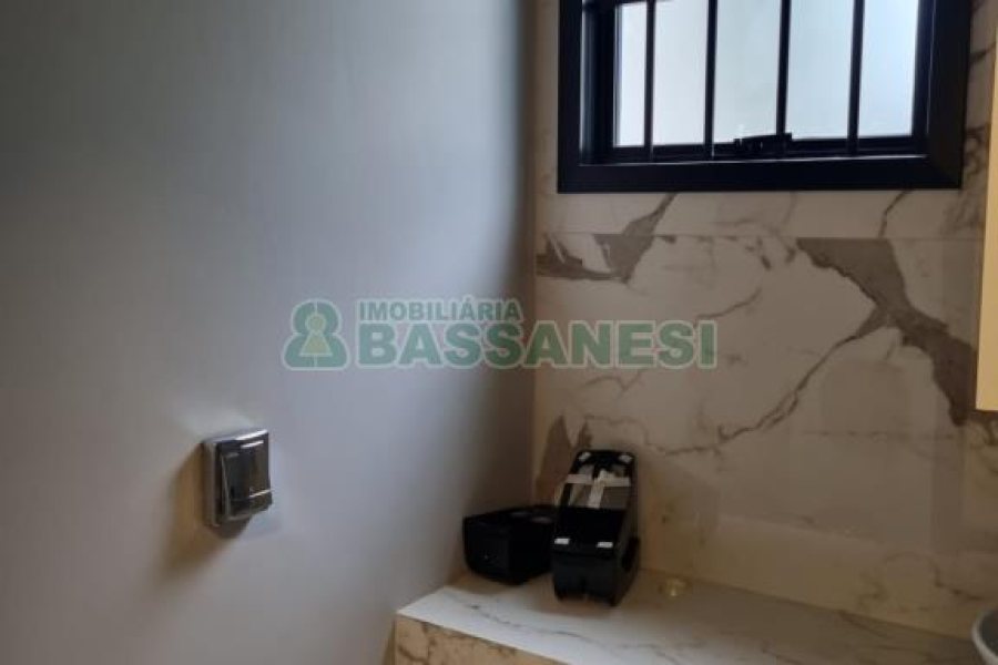 Predio com 169m², no bairro Centro em Caxias do Sul para Comprar