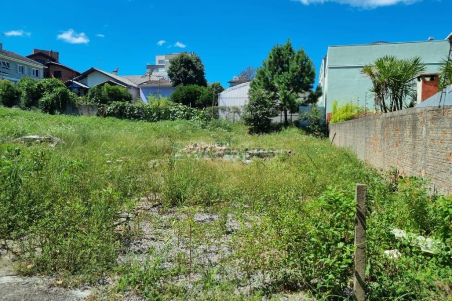 Terreno com 1080m², no bairro Nossa Senhora de Lourdes em Caxias do Sul para Comprar