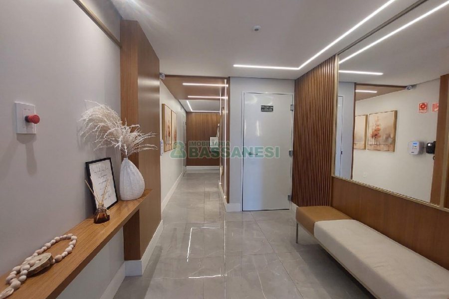 Apartamento com 79m², 2 dormitórios, 2 vagas, no bairro Panazzolo em Caxias do Sul para Alugar