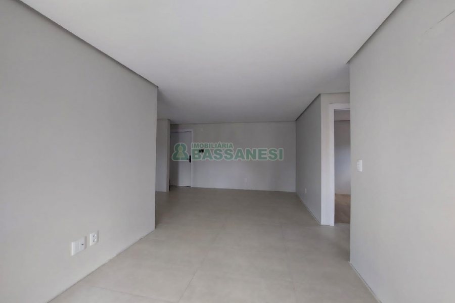 Apartamento com 79m², 2 dormitórios, 2 vagas, no bairro Panazzolo em Caxias do Sul para Alugar