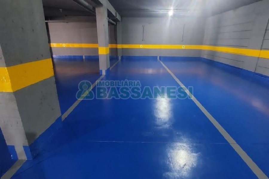 Apartamento com 79m², 2 dormitórios, 2 vagas, no bairro Panazzolo em Caxias do Sul para Alugar