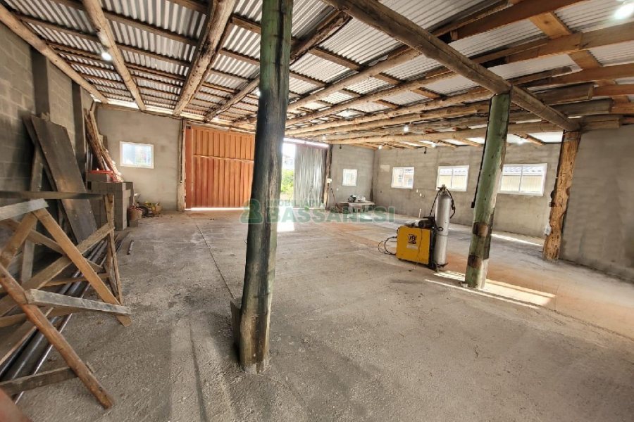 Pavilhão com 144m², no bairro Esplanada em Caxias do Sul para Alugar